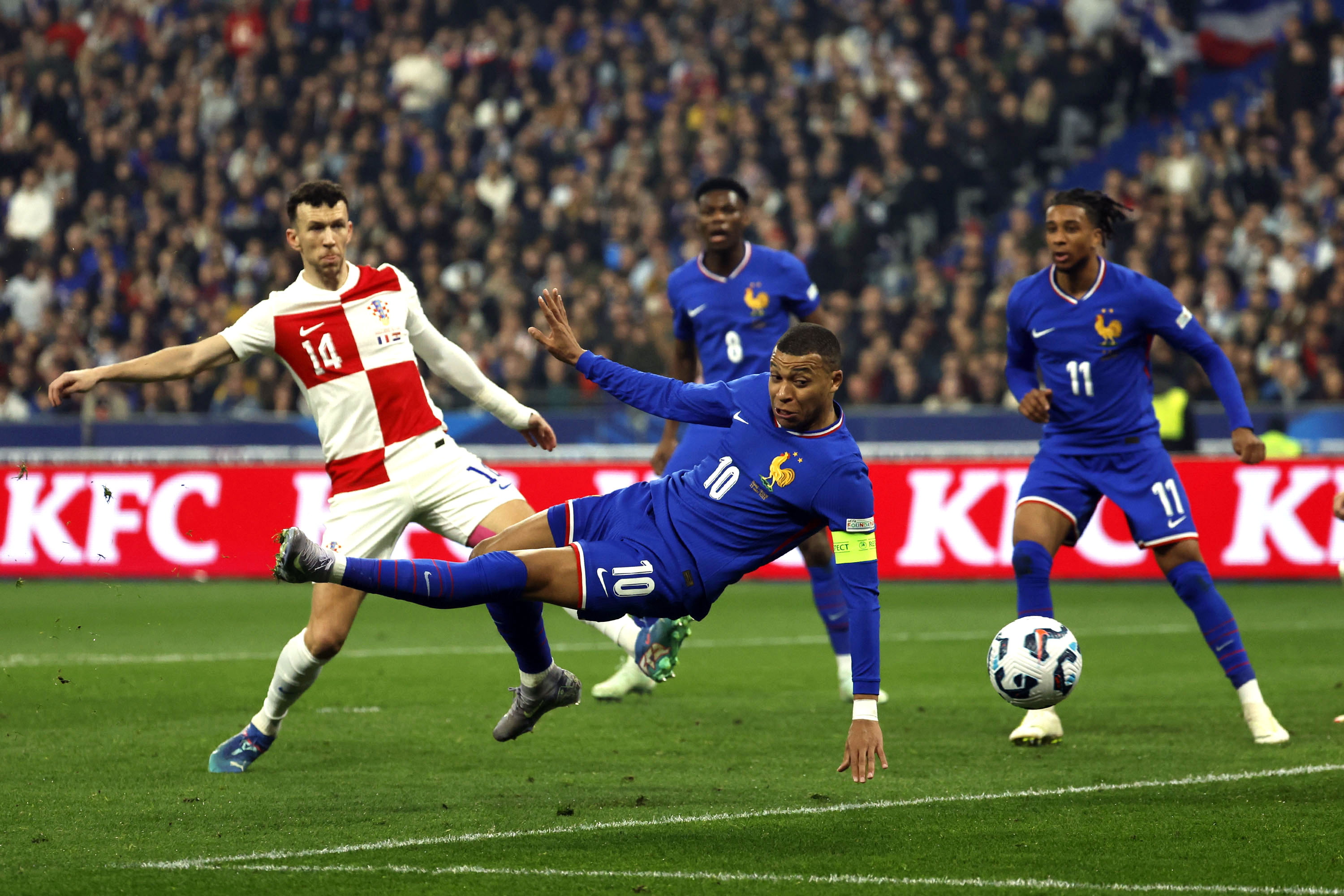 比利时队惊险晋级欧国联半决赛，英格兰遗憾无缘的简单介绍