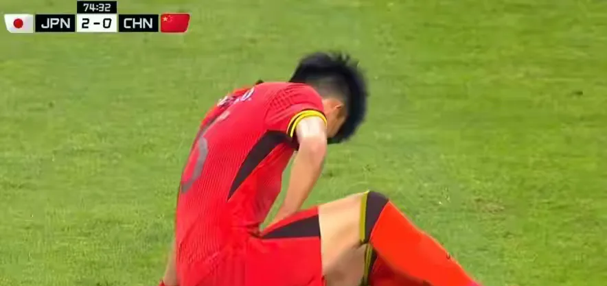 关于顶尖球队在一场激烈的比赛中战平的信息