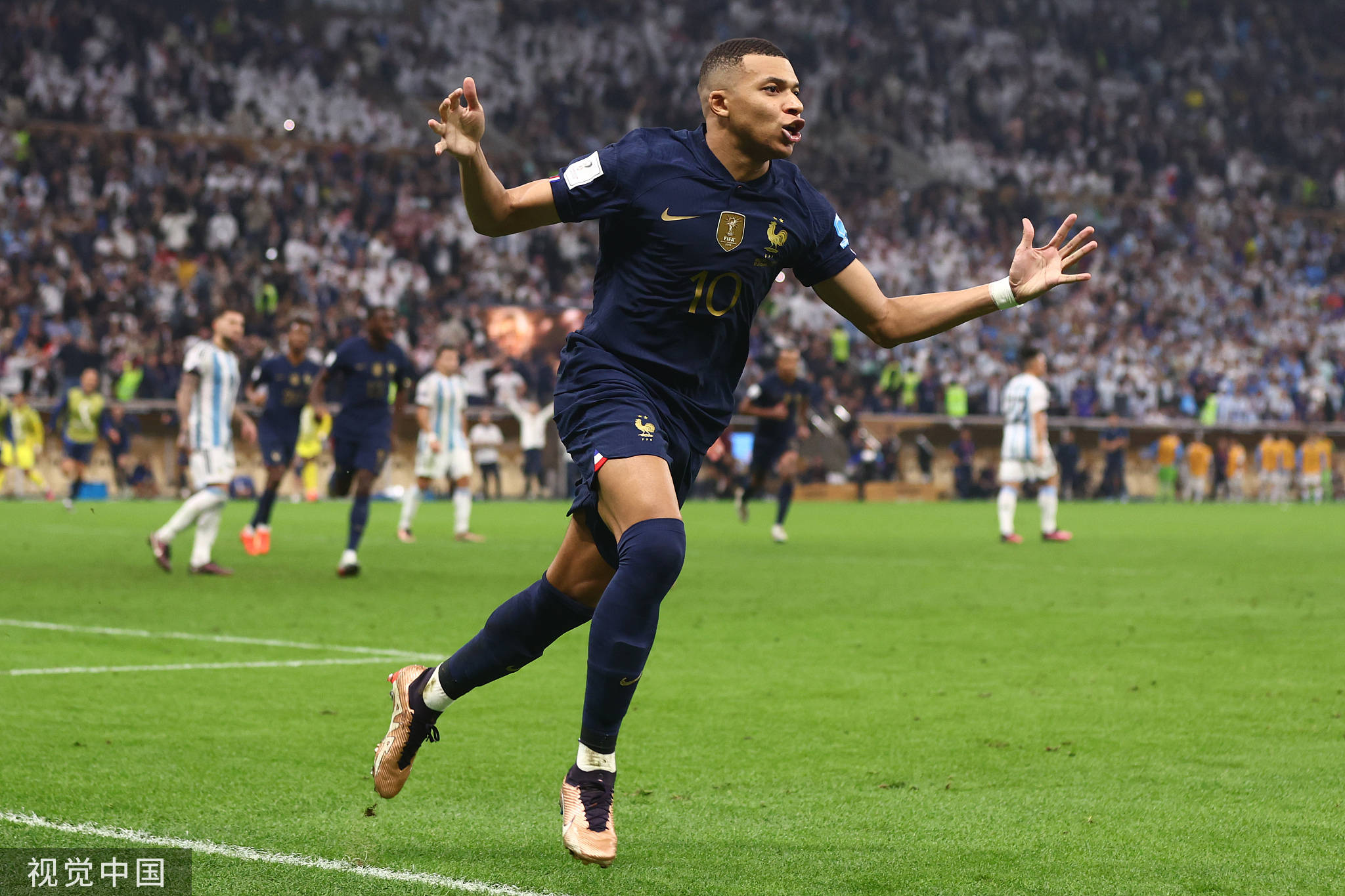 关于阿根廷完胜美国,科瓦契奇完成帽子戏法的信息 关于阿根廷完胜美国,科瓦契奇完成帽子戏法的信息