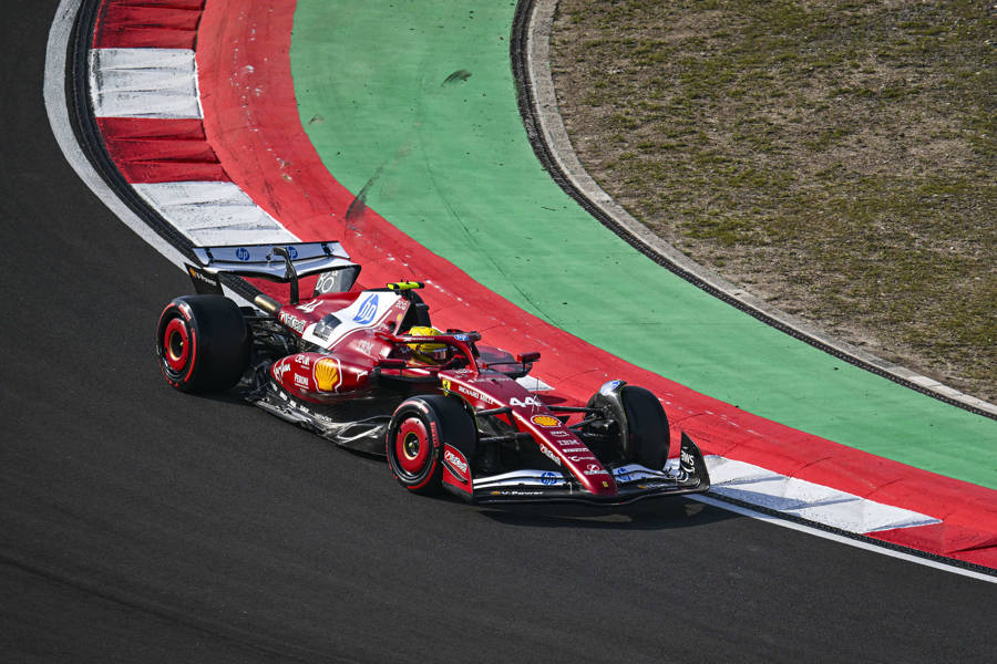 包含法拉利完胜索伯车队，汉密尔顿关键制胜的词条