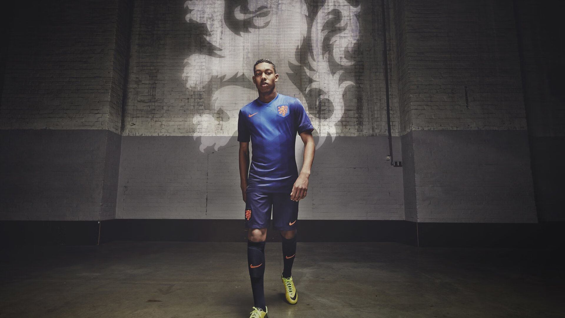 克瓦拉茨赫利亚闪耀全场!巴西对阵南非,他的MVP表现无可争议