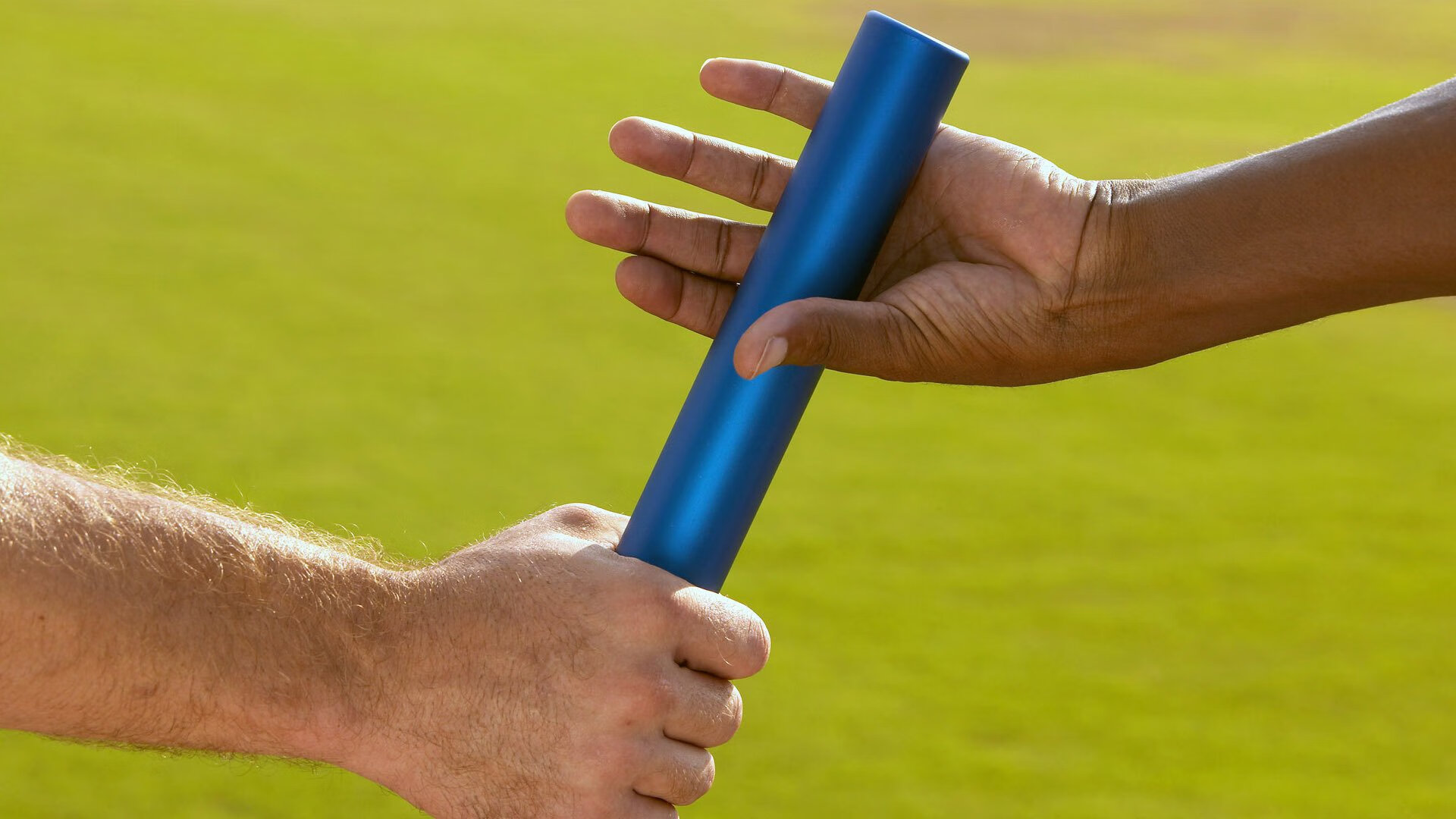 广东队击溃独行侠,布伦森成为关键先生